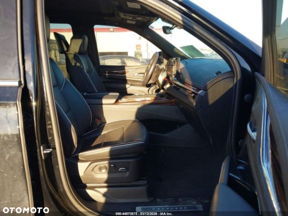 Cadillac Escalade - 10