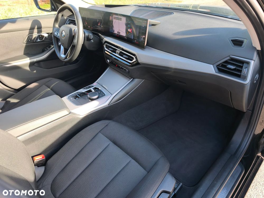 BMW Seria 3 318i Advantage - 28