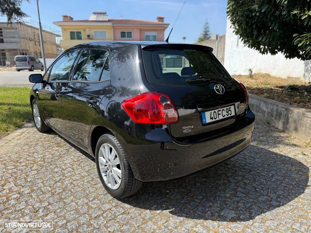 Toyota Auris 1.4 D-4D Sol - 3