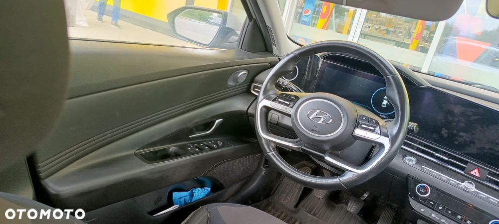 Hyundai Elantra 1.6 Executive - 10