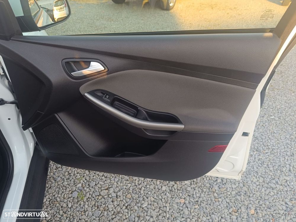 Ford Focus SW 1.6 TDCi Trend Easy - 11