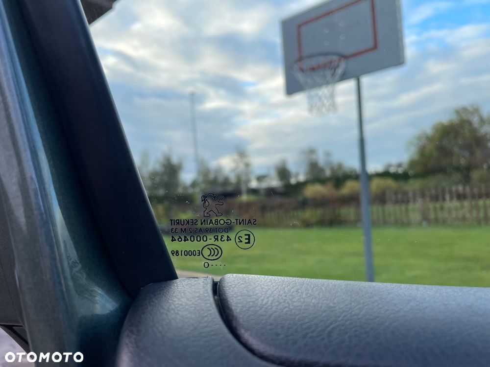 Peugeot 207 95 VTi Urban Move - 29