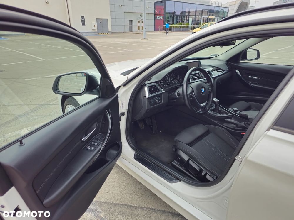 BMW Seria 3 318d Advantage - 13