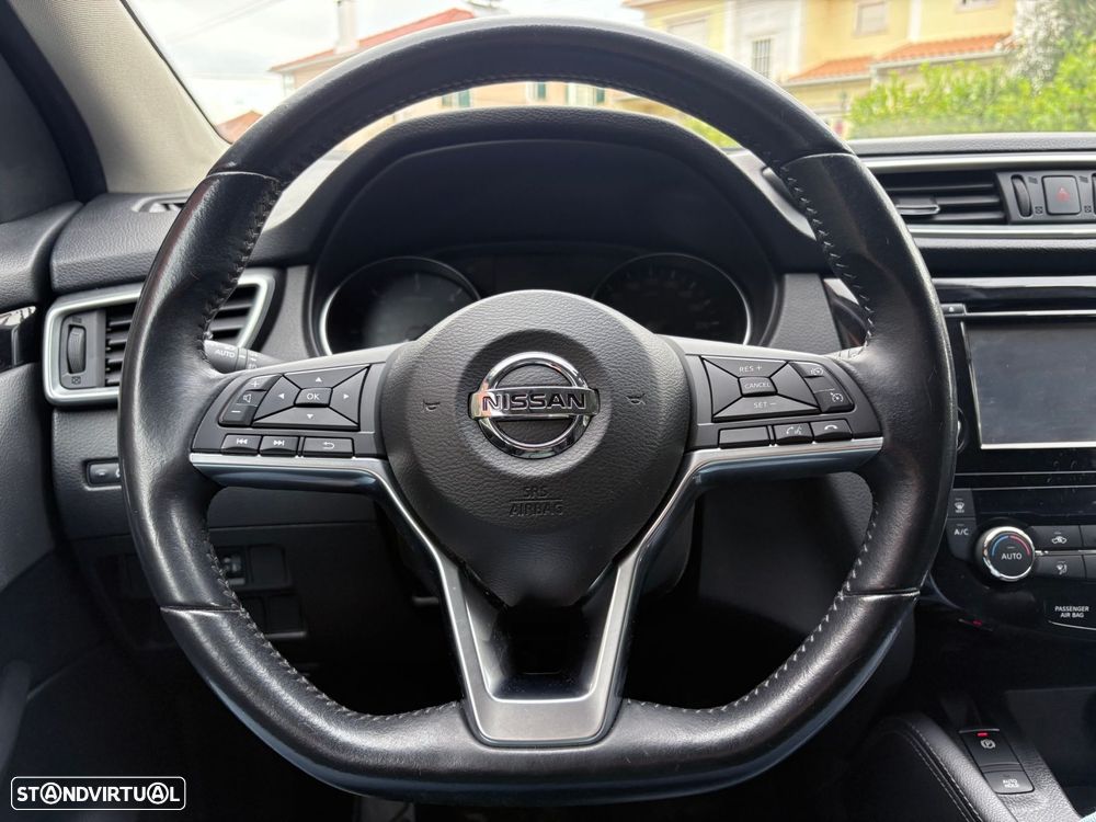 Nissan Qashqai 1.5 dCi N-Connecta Business - 37