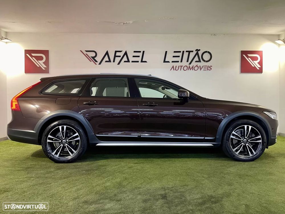 Volvo V90 Cross Country 2.0 D4 Plus AWD Geartronic - 9