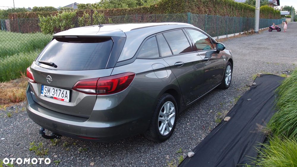 Opel Astra 1.6 CDTI Dynamic S&S - 4