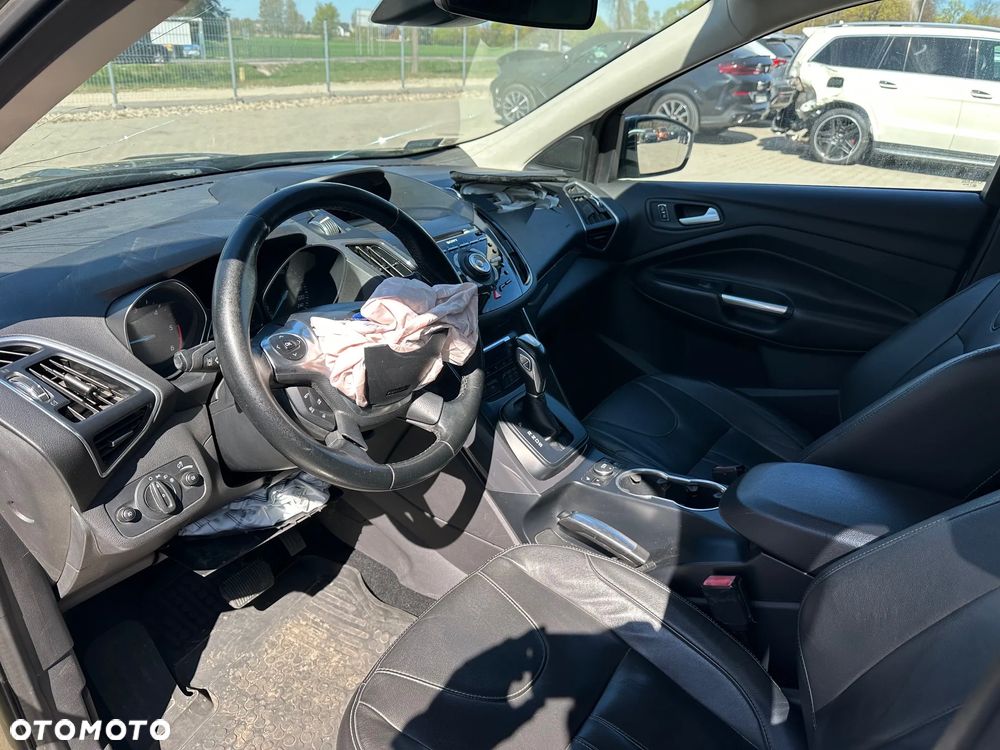 Ford Kuga - 8