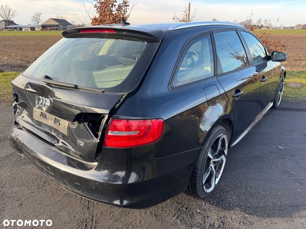 Audi A4 ver-avant-2-0-tdi-dpf-multitronic-s-line-sportpaket - 4