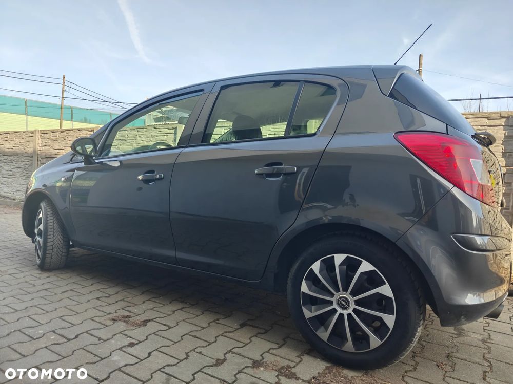 Opel Corsa 1.4 16V Innovation 110 Jahre - 6