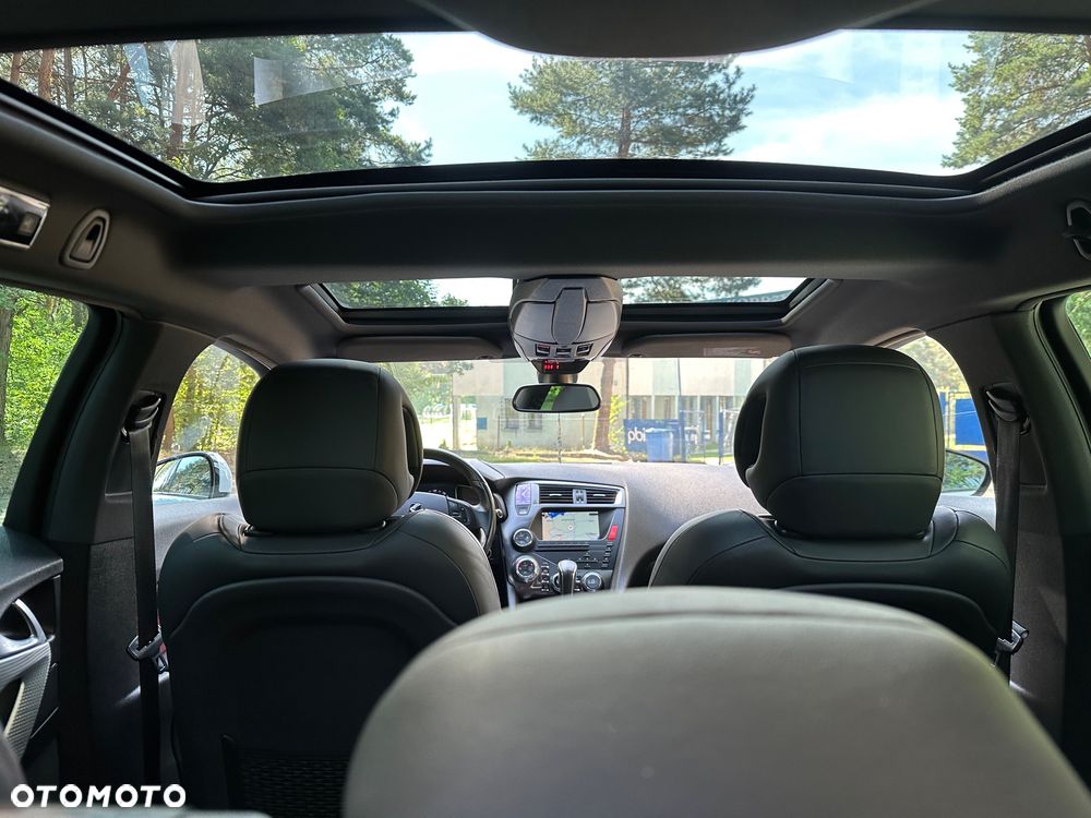 Citroën DS5 THP 155 SoChic - 10