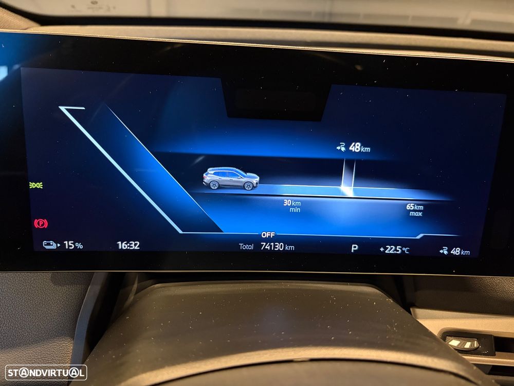 BMW iX xDrive40 - 14