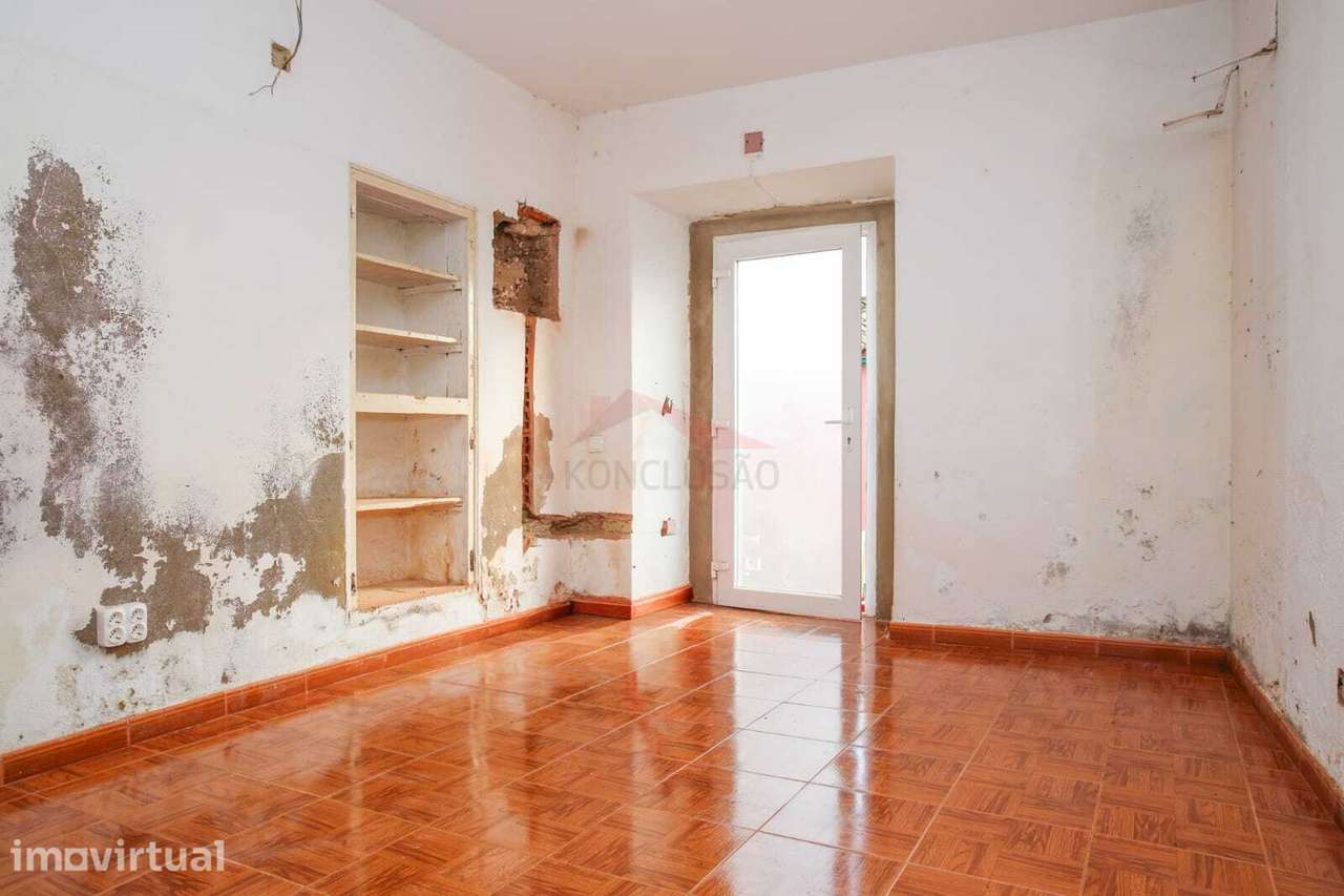 Moradia T1 em remodelação total - Labrugeira, Concelho de Alenquer - Grande imagem: 5/21
