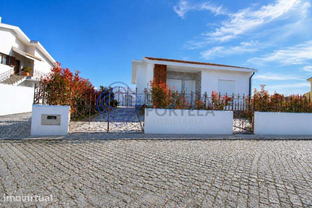 Moradia térrea em Lavra com 2.584 m2 de terreno — potencial para mini - Grande imagem: 2/28