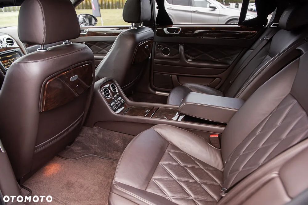 Bentley Flying Spur Mulliner - 18