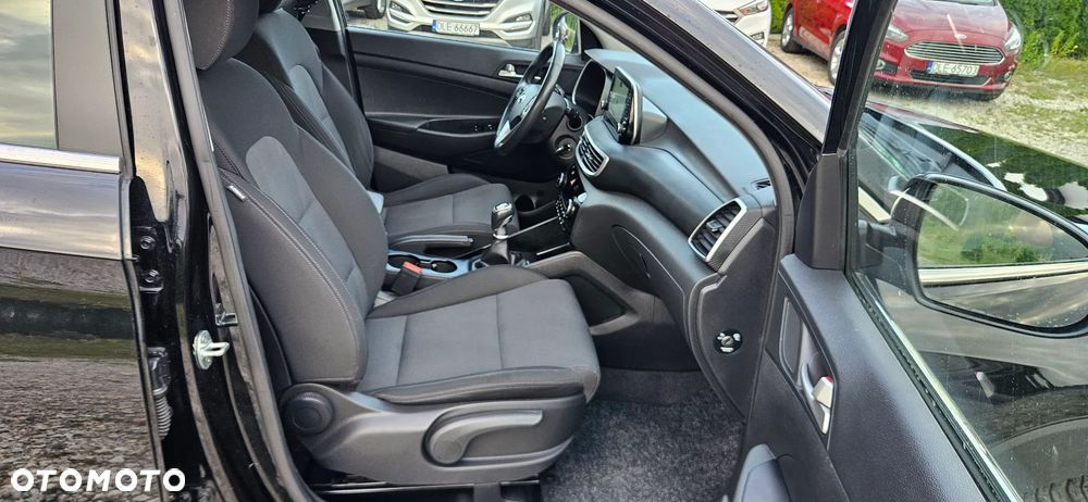 Hyundai Tucson 1.6 GDi 2WD Select - 32