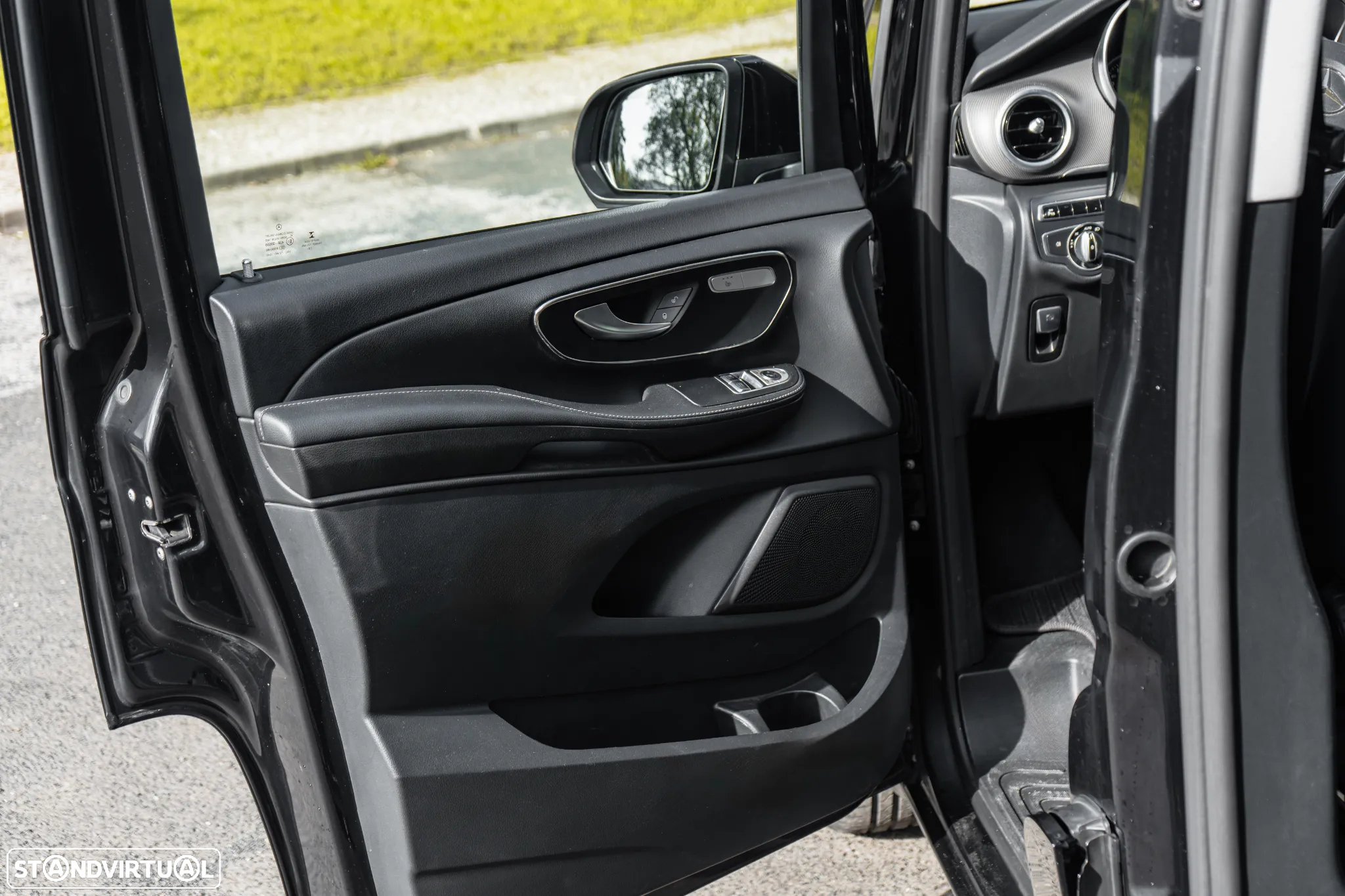 Mercedes-Benz V 250 BlueTEC Longo Avantgarde - 22