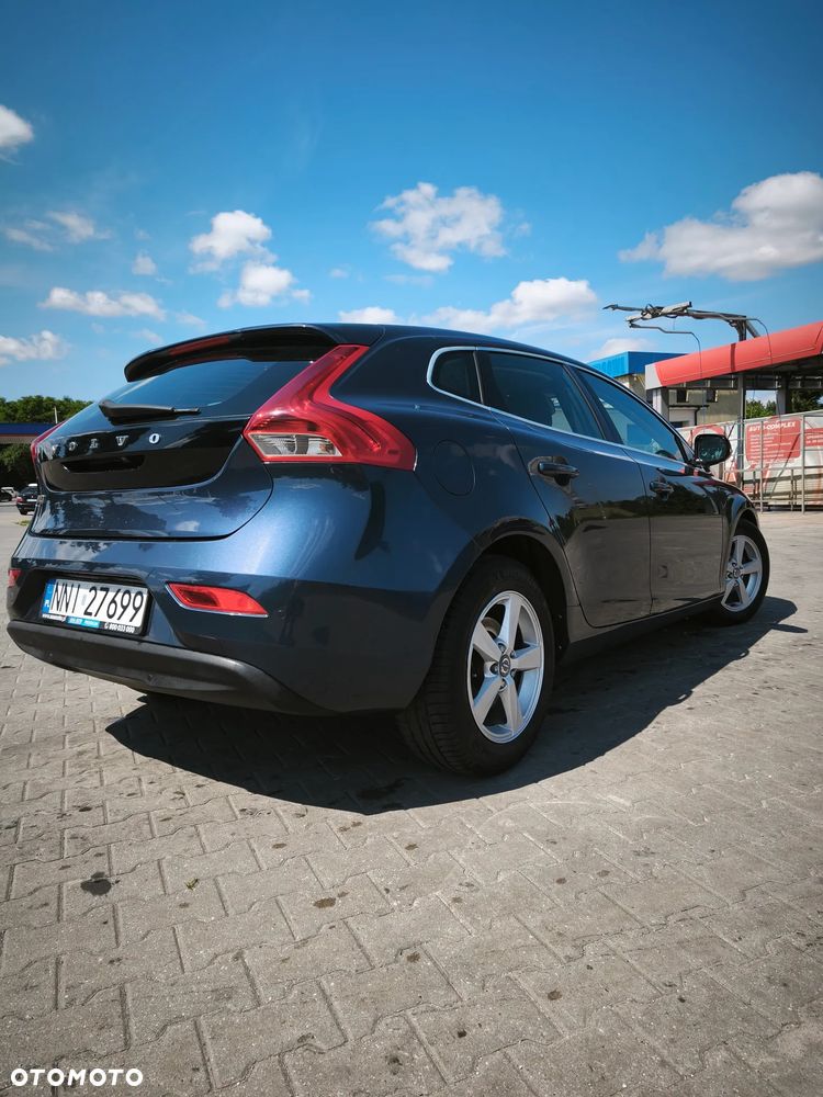 Volvo V40 D2 - 4