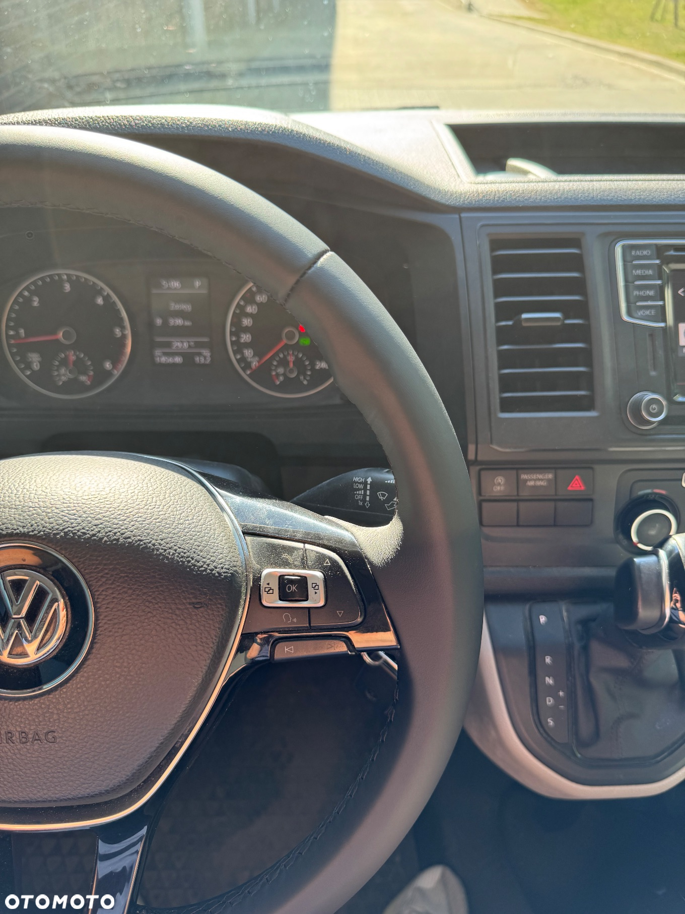 Volkswagen Transporter - 24