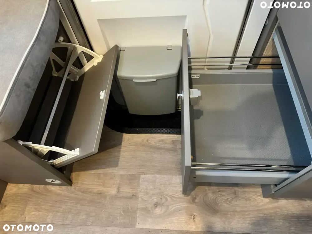 LMC Tourer Lift H664 - 19