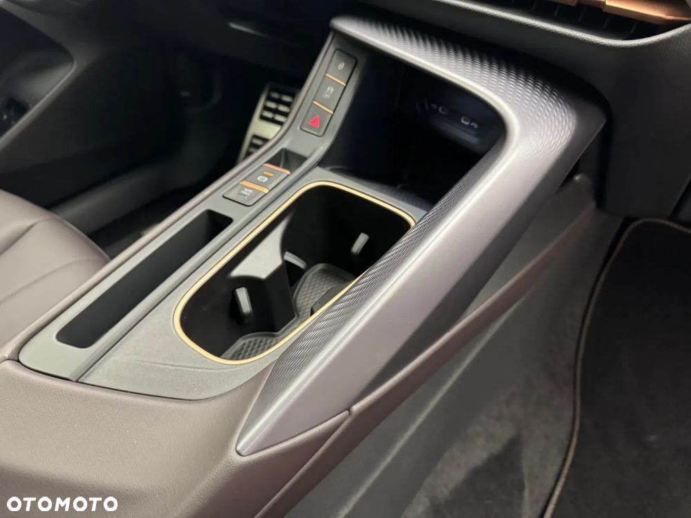 Cupra Terramar 1.5 e-Hybrid DSG VZ - 9