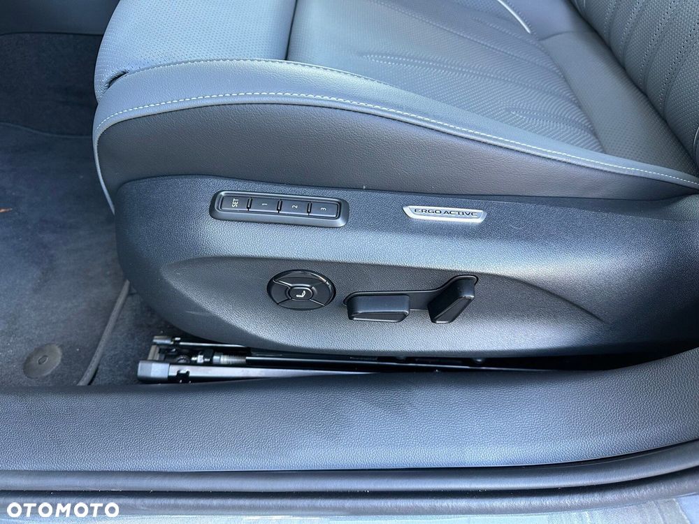 Volkswagen Passat Variant 1.5 TSI ACT mHEV Elegance DSG - 11