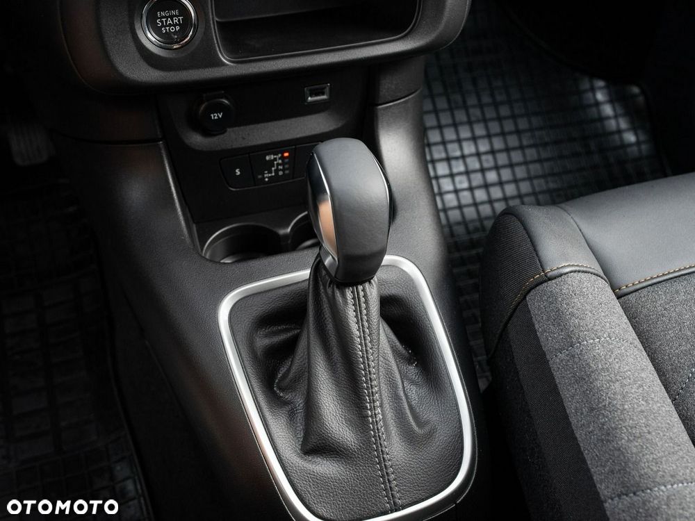 Citroën C3 1.2 PureTech Max EAT6 - 17