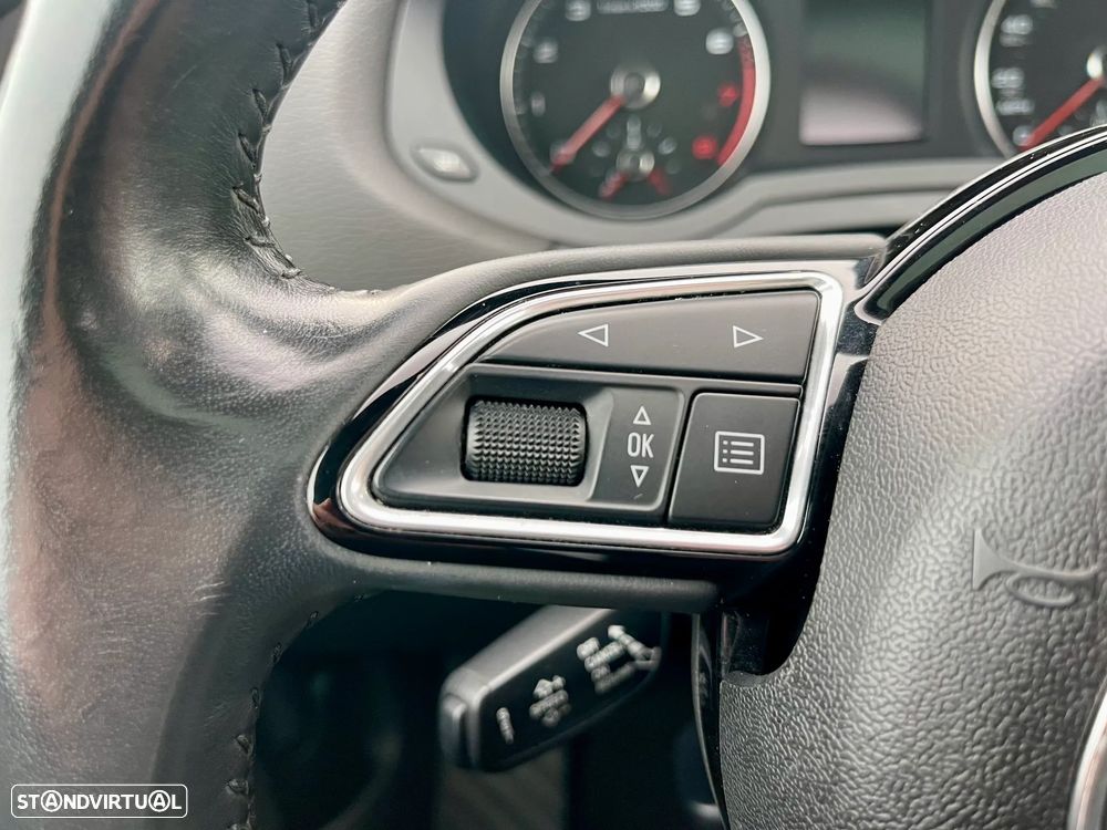 Audi Q3 2.0 TFSI quattro S tronic sport - 31