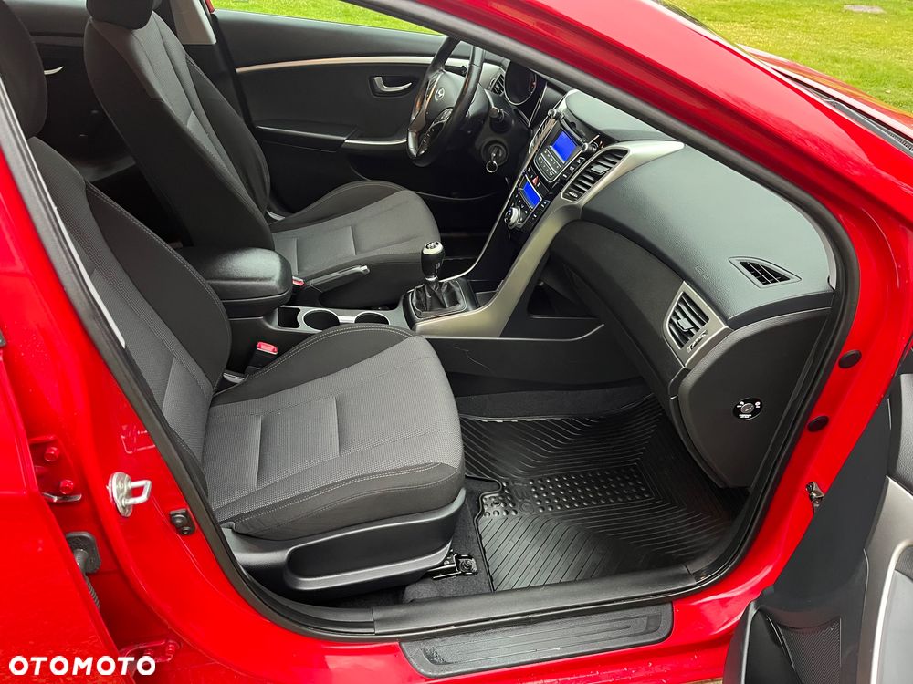 Hyundai i30 i30cw 1.4 Trend - 15