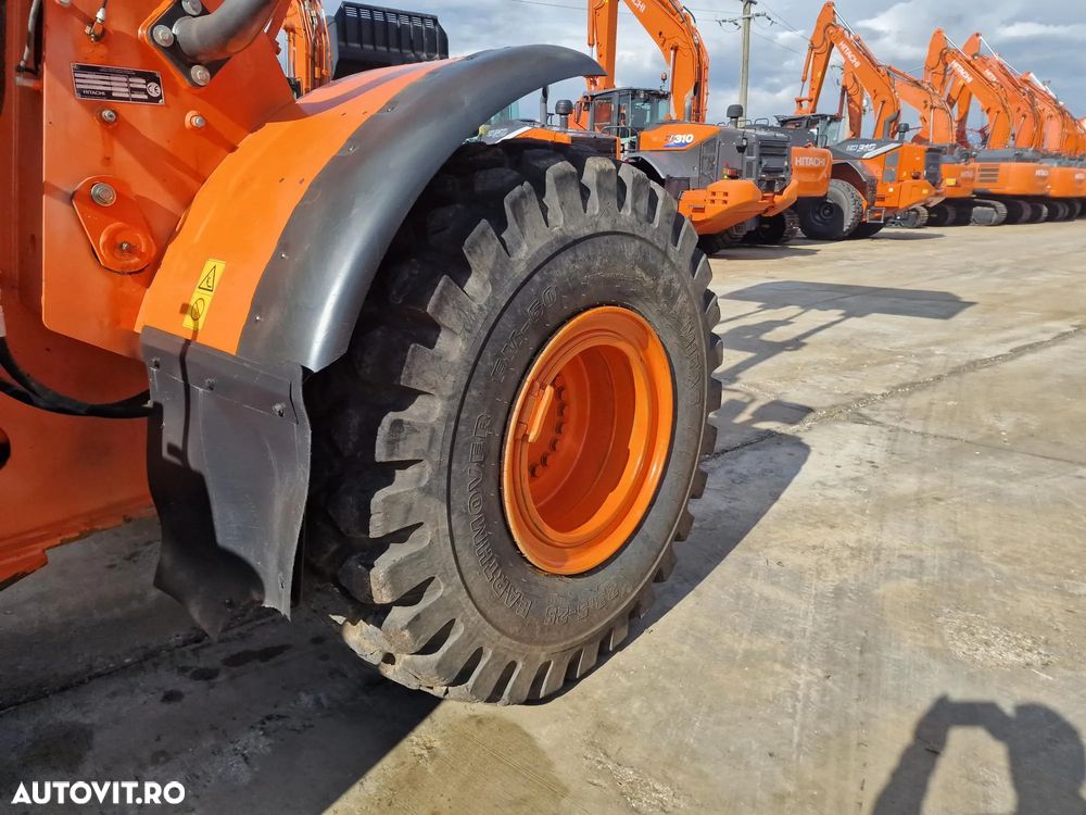 Hitachi ZW220-6, cupa 3,5mc, 2018, 10.546h, produs in JAPONIA, Anv 23,5R25 80% ok, Masa operationala 20 tone, camera luat vederi spate, consum mediu 10,5l/ora, Stare foarte buna, posibilitate leasing 3 ani, AC Climatronic, computer in PROMOTIE 53.900 EUR+Tva - 18