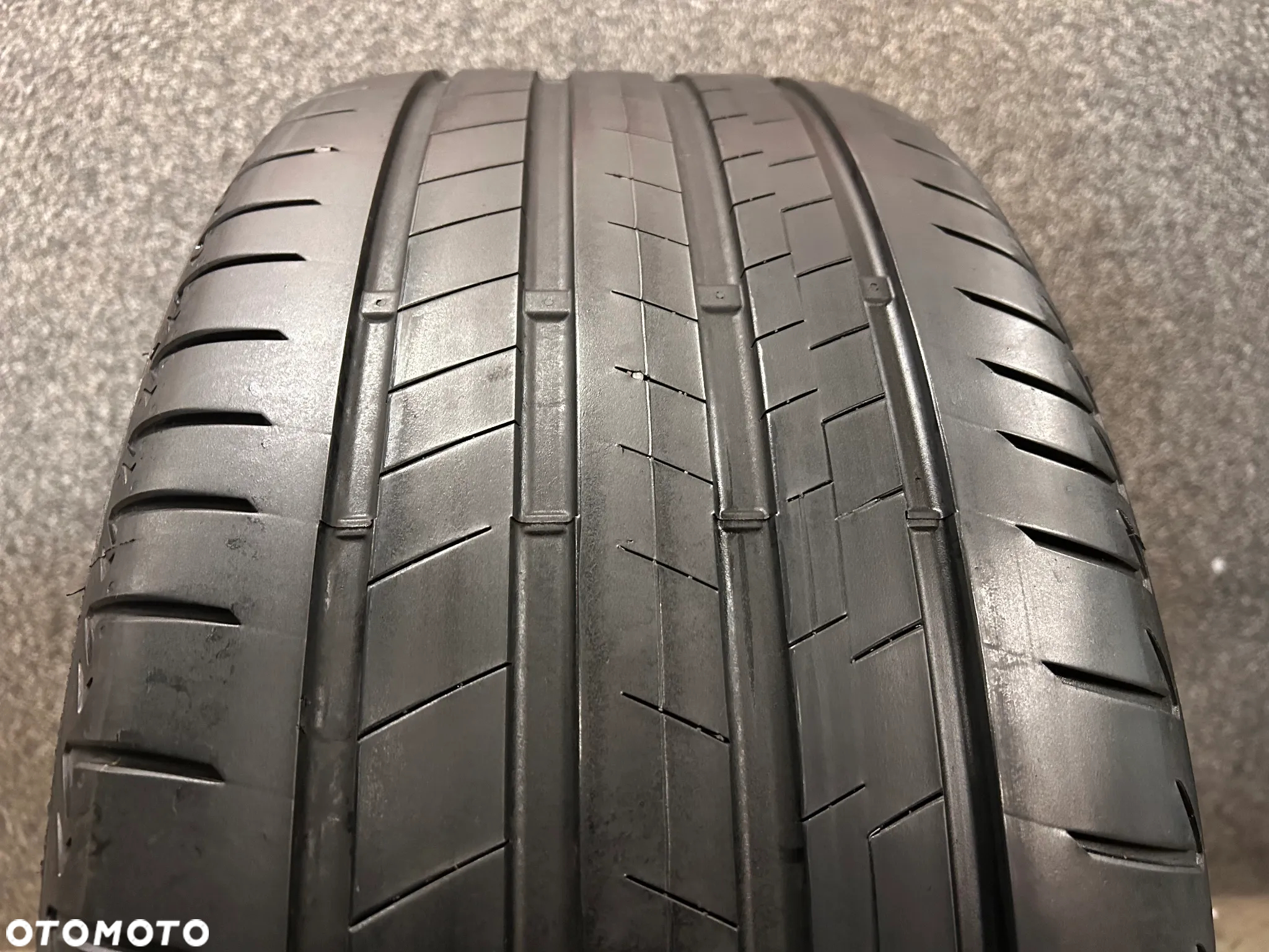 Bridgestone Alenza 001 RSC 275/40/20 106W XL 1szt. - 2