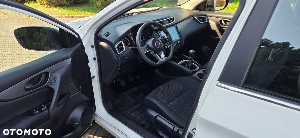 Nissan Qashqai 1.3 DIG-T Tekna - 27