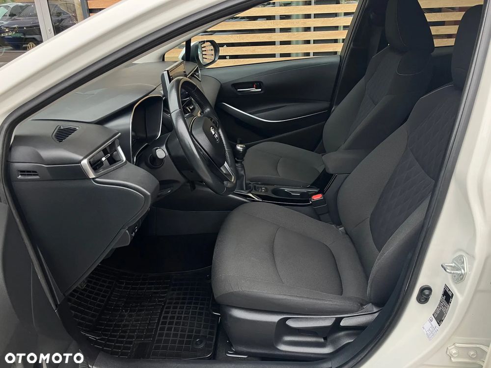 Toyota Corolla 1.6 Comfort - 30