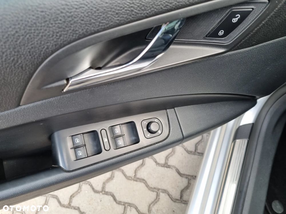 Skoda Superb 2.0 TDI Elegance - 25