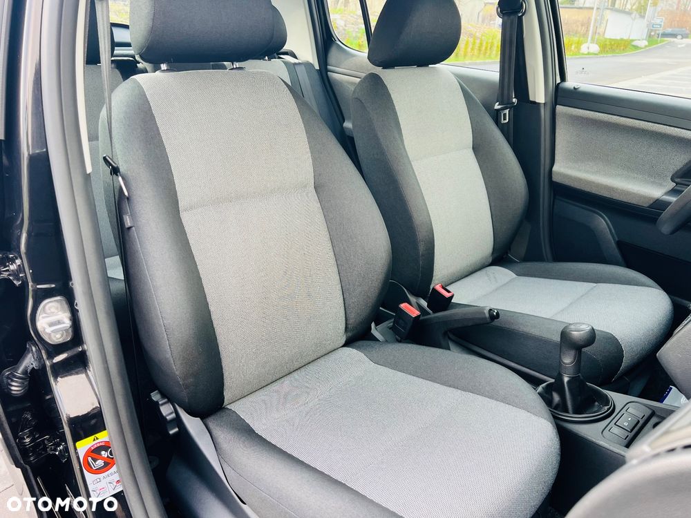 Skoda Fabia 1.2 HTP Ambiente - 30