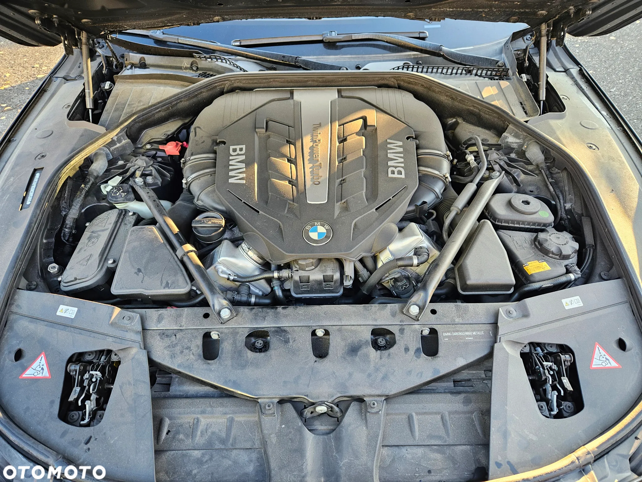 BMW Seria 7 750i - 13