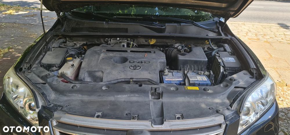 Toyota RAV4 2.2 D-4D 2010 - 18