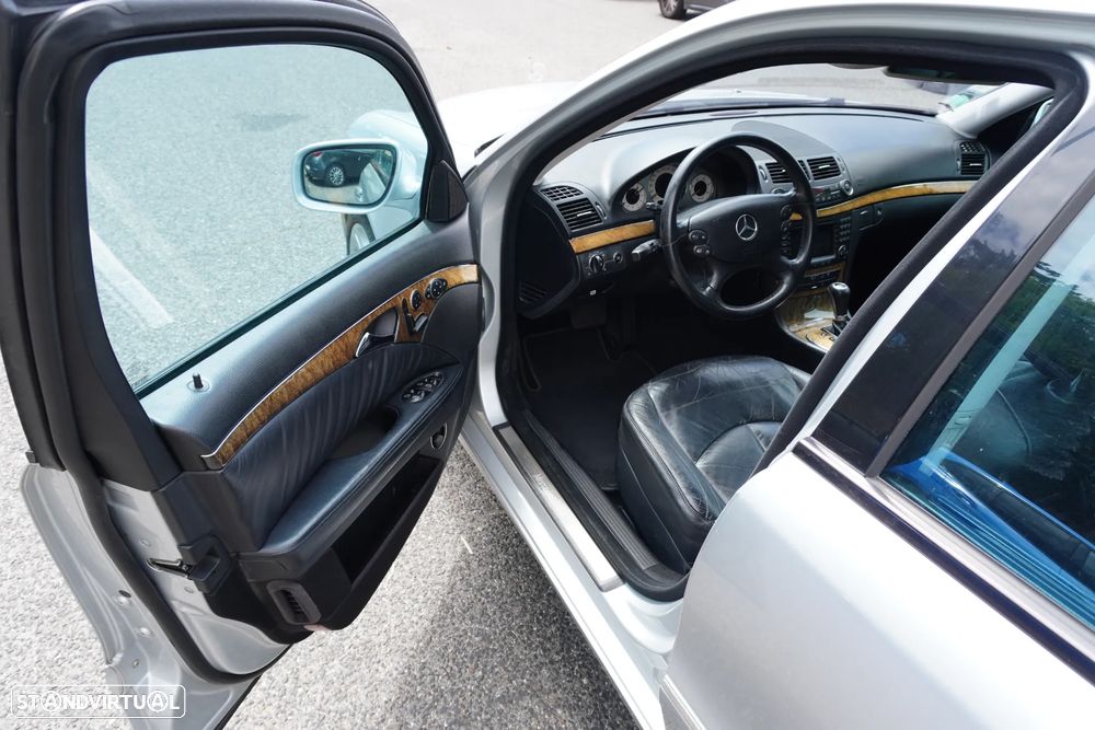 Mercedes-Benz E 320 CDi Avantgarde - 23