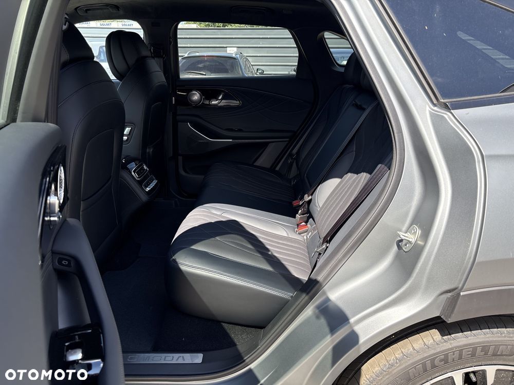 Omoda 9 1.5 Super Hybrid Exclusive AWD - 12