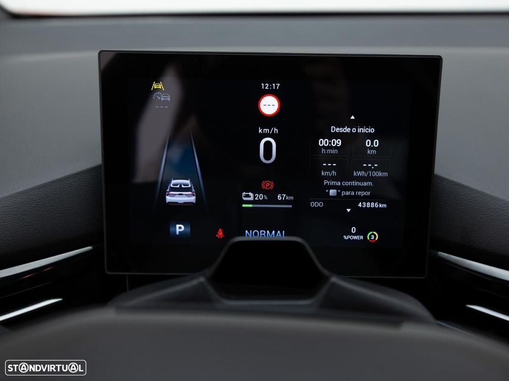 MG MG4 64 kWh Luxury - 23