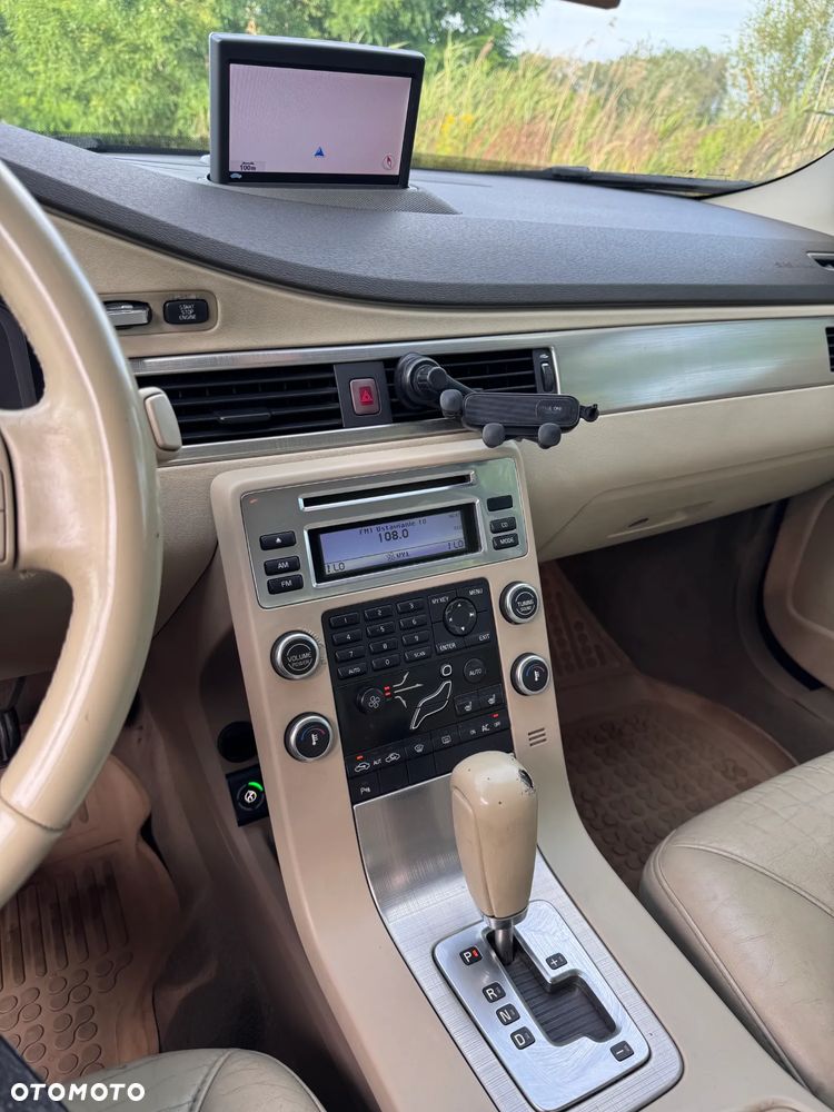 Volvo S80 - 16