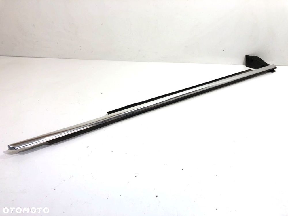 LISTWA ZGARNIAJĄCA PRZÓD PRAWY  AUDI A6 C7 (4G2, 4GC) 2010 - 2018 3.0 TDI quattro 150 kW [204 KM] - 1