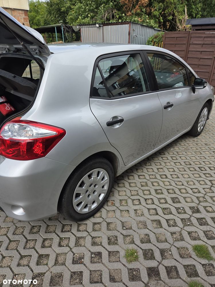 Toyota Auris - 3