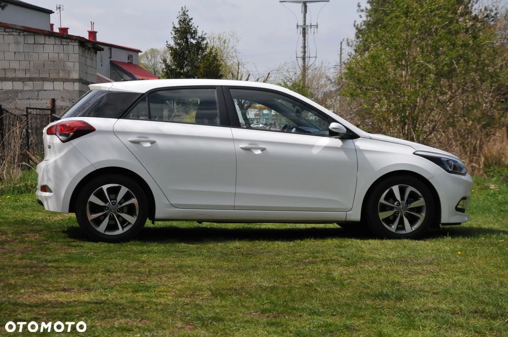Hyundai i20 1.2 Trend - 6