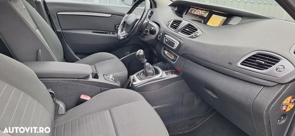 Renault Scenic - 9