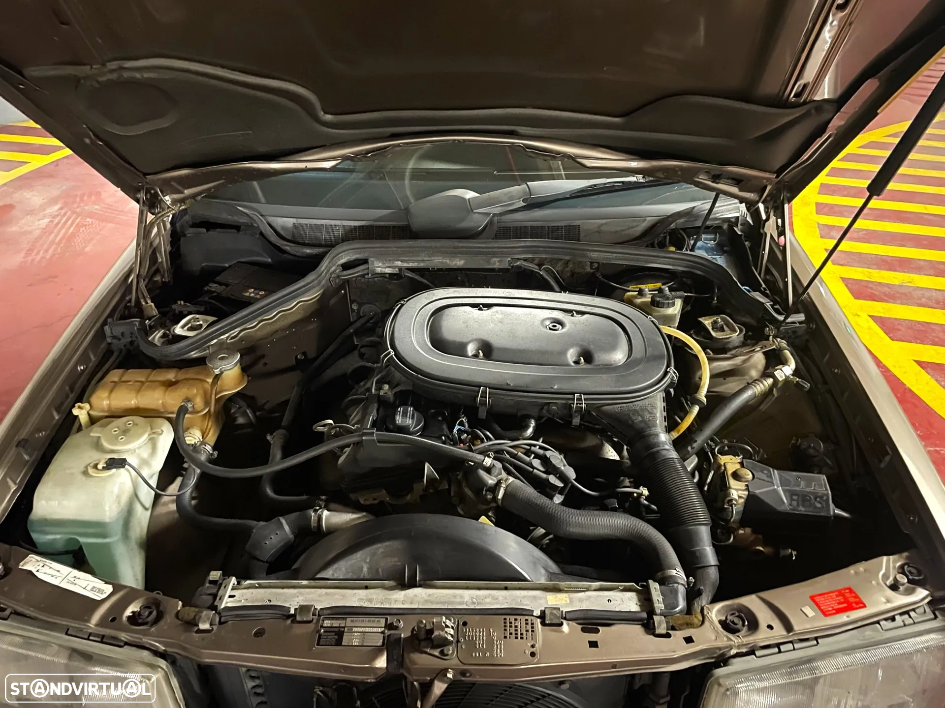 Mercedes-Benz 190 E 2.0 - 15