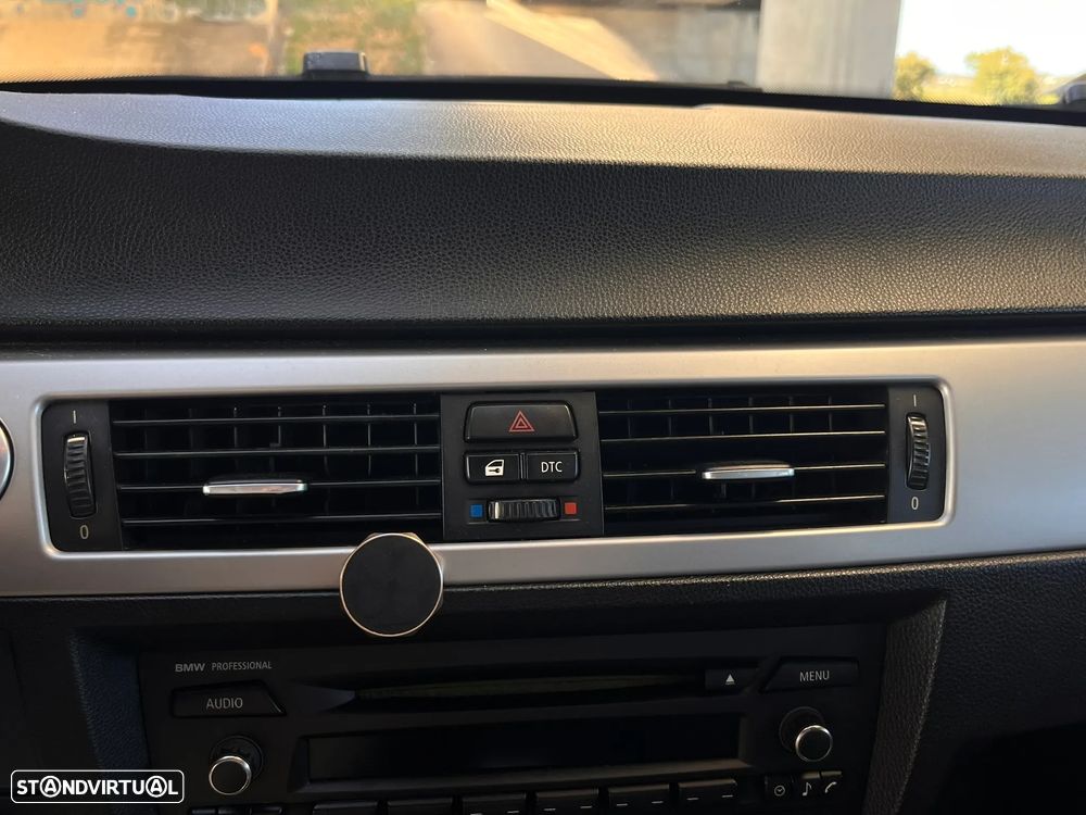 BMW 320 - 16