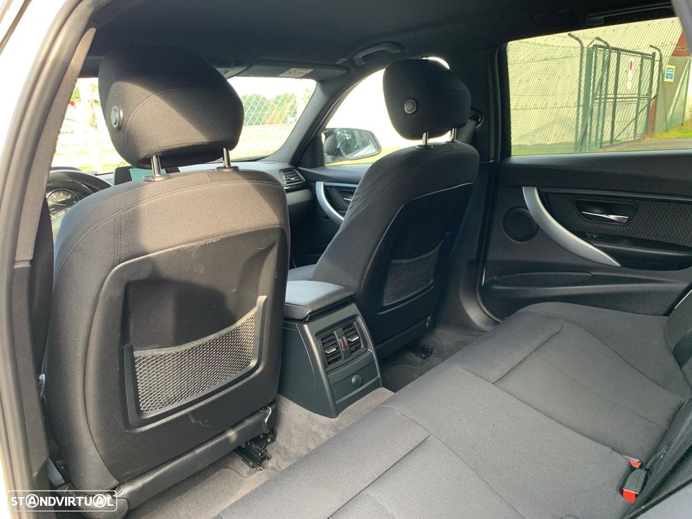 BMW 325 d Pack M Auto - 32