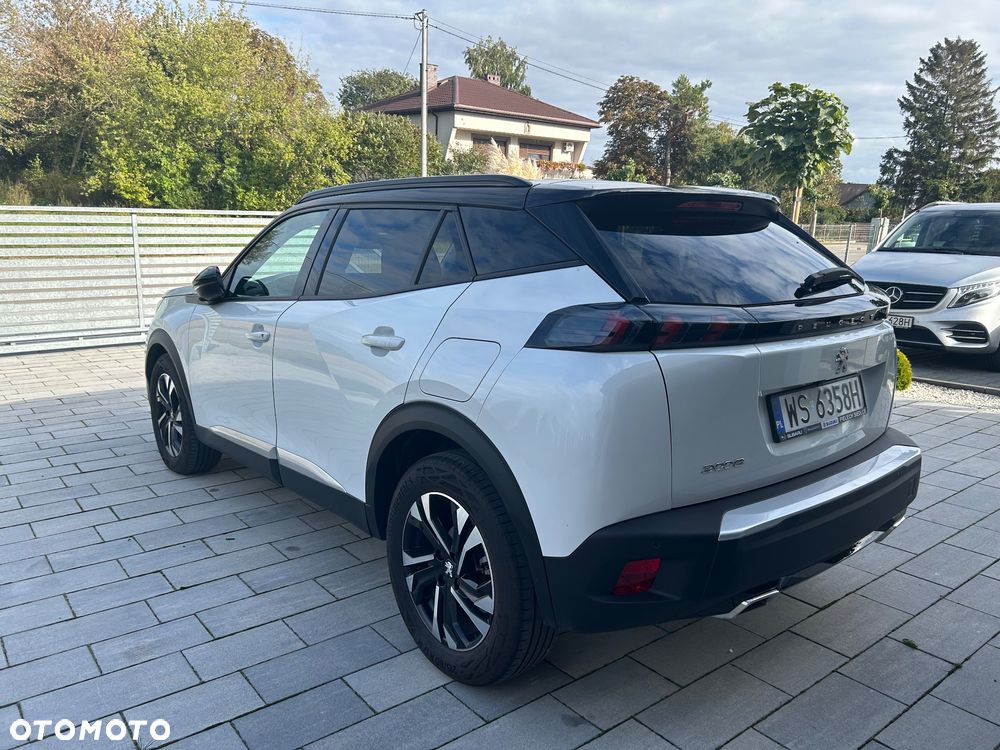 Peugeot 2008 1.2 PureTech Active Pack S&S EAT8 - 8