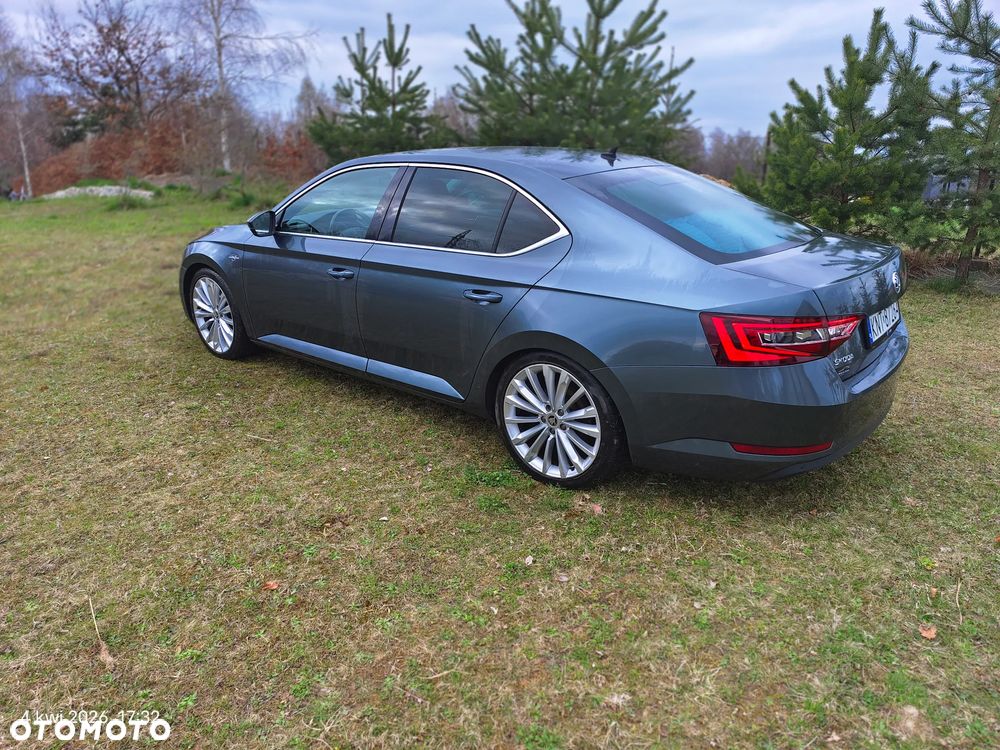 Skoda Superb 2.0 TDI L&K - 7
