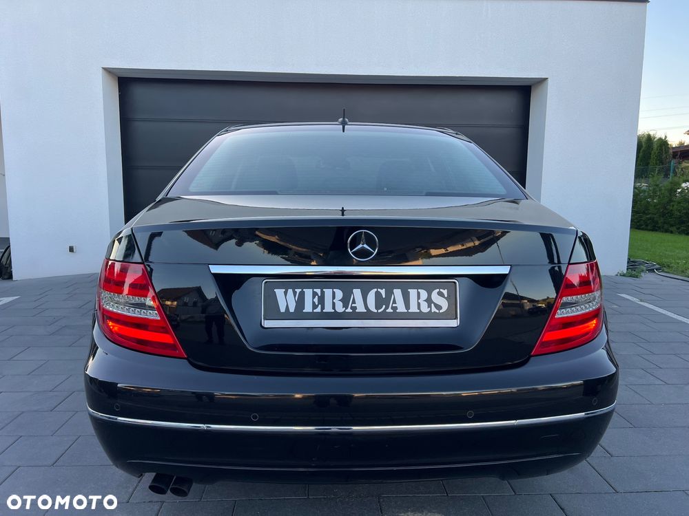 Mercedes-Benz Klasa C 180 CGI Automatik BlueEFFICIENCY Avantgarde - 5